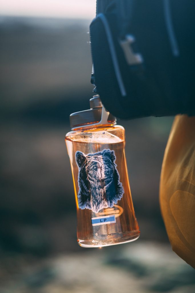 10 hiking essentials