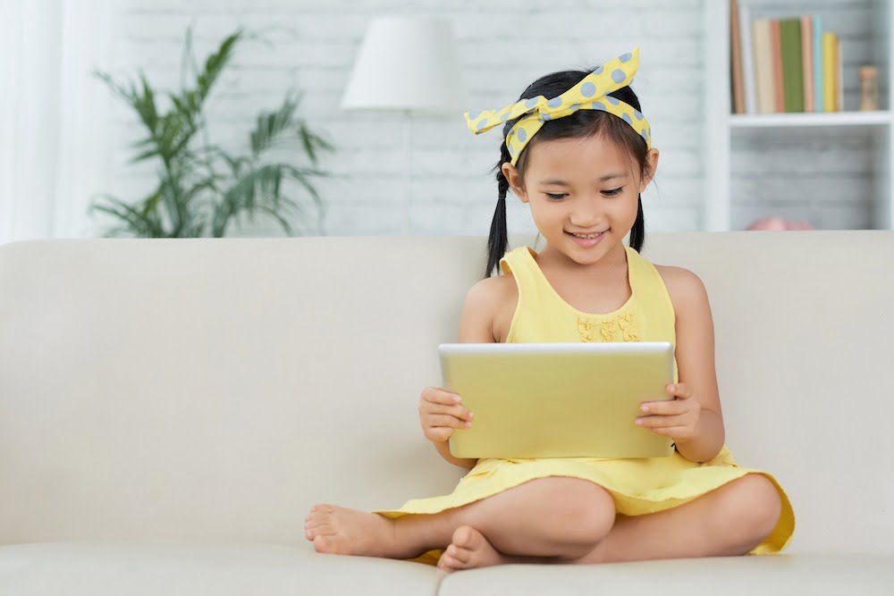 VIPKID Review: Is it Worth it & How much it Pays? 1 working remotely and traveling while teaching online with VIPKID
