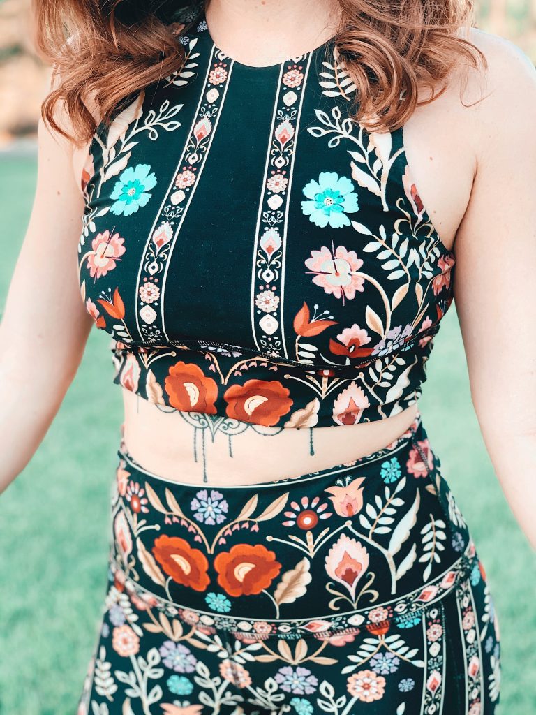 Yoga Democracy Review: Sustainable Activewear Made From Recycled Plastic Water Bottles 3 Eco-Friendly Activewear for Women | Yoga Democracy