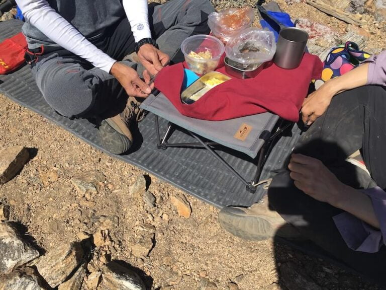 What To Eat Before, During, And After A Hike (With Images)