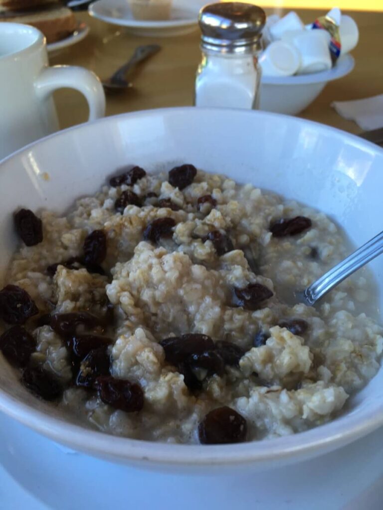 What To Eat Before, During, And After A Hike (With Images) 2 oatmeal and raisins